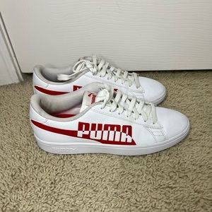 Women's sneakers US size 6c Puma smash v2 red white 373804-03